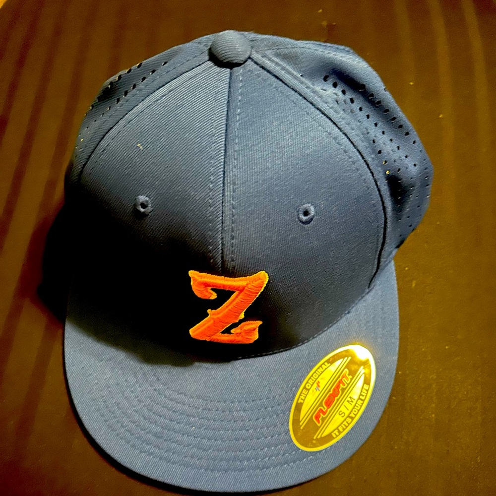 Flexfit Perforated Performance Cap: - image 1